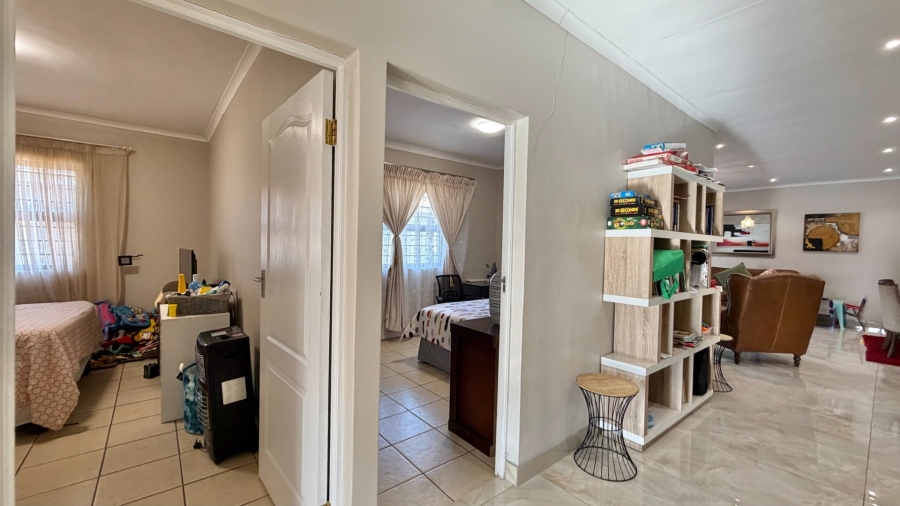 4 Bedroom Property for Sale in Fairview Golf Estate Western Cape